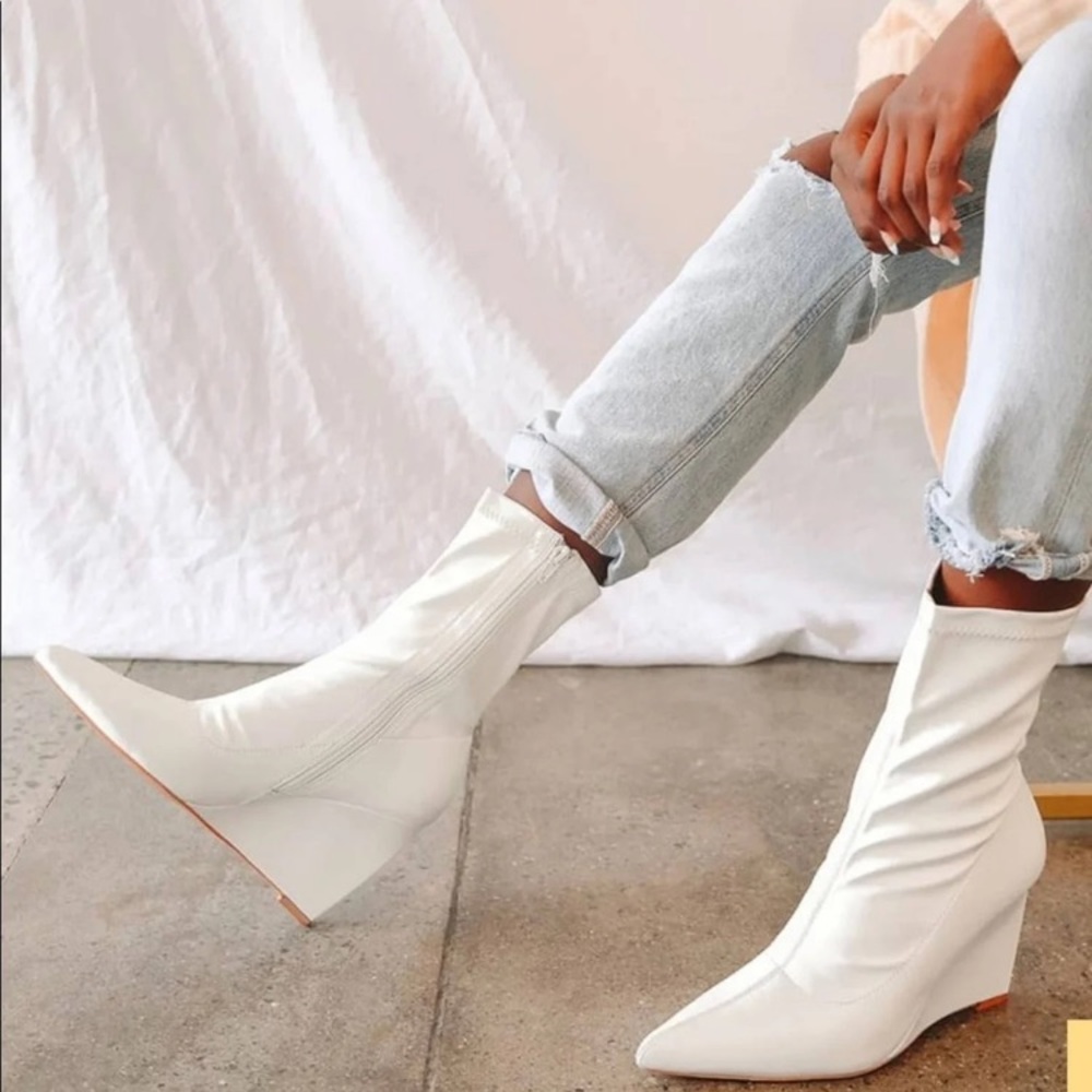 Wedge boots
